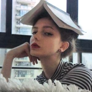 Meet your Posher, Genevieve